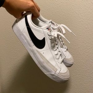 Nike Blazer 6.5Y/W8 Blazer Low sneaker